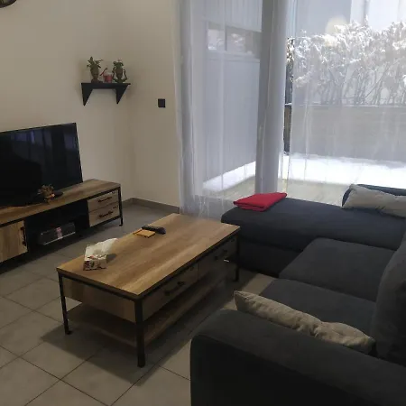 Entier Apartment *